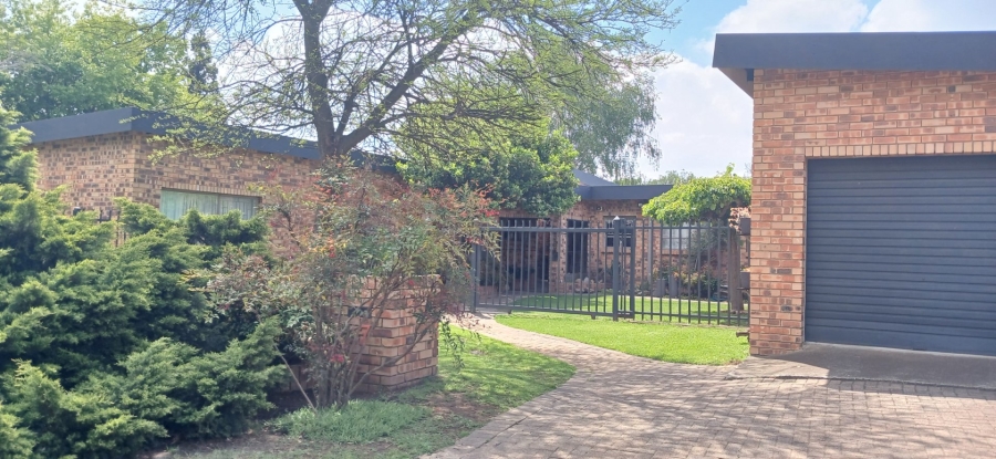  Bedroom Property for Sale in La Provance Free State